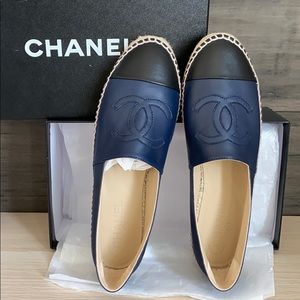 BRAND NEW CHANEL ESPADRILLES NAVY size 40